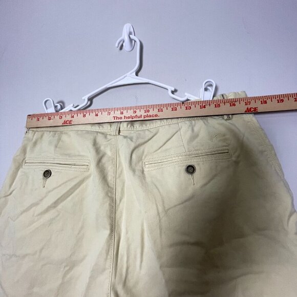 Tommy Bahama Shorts Men's 35 Khaki Classic Fit Yellow Flat Front Casual Summer - Picture 3 of 15